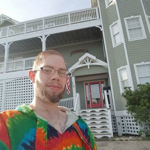 Meet your Posher, Tyler